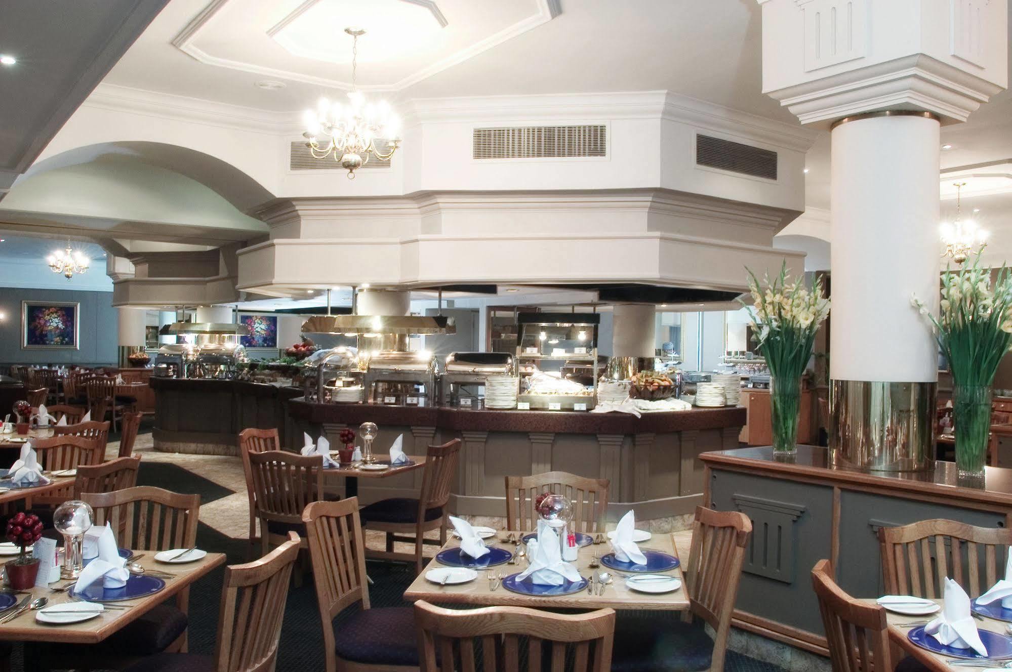 Manhattan Hotel